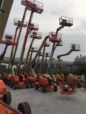 高空車與升降機租賃指南 規格、隨車吊及應用解析